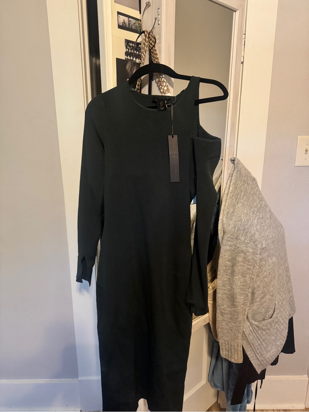 House of Harlow 1960 Green Shoulder Cutout Bodycon Dress Small NWT